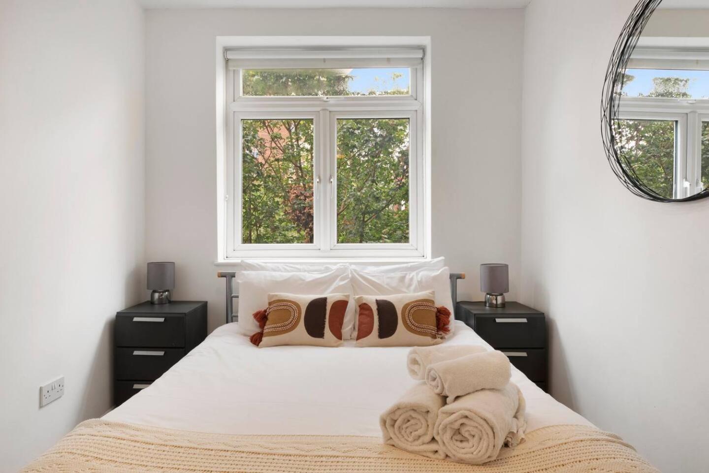 2 Bed Apartment- Finsbury Park Station B Londyn Zewnętrze zdjęcie