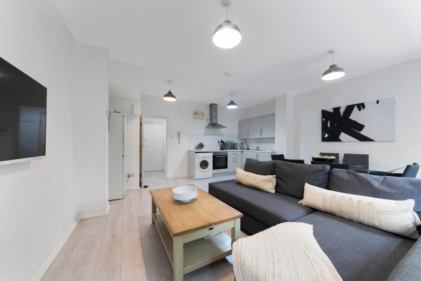 2 Bed Apartment- Finsbury Park Station B Londyn Zewnętrze zdjęcie
