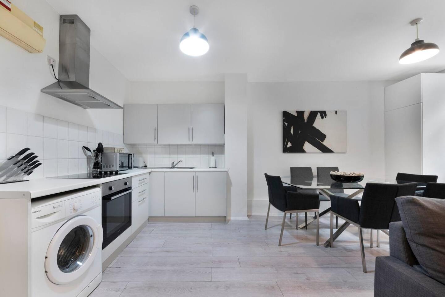 2 Bed Apartment- Finsbury Park Station B Londyn Zewnętrze zdjęcie